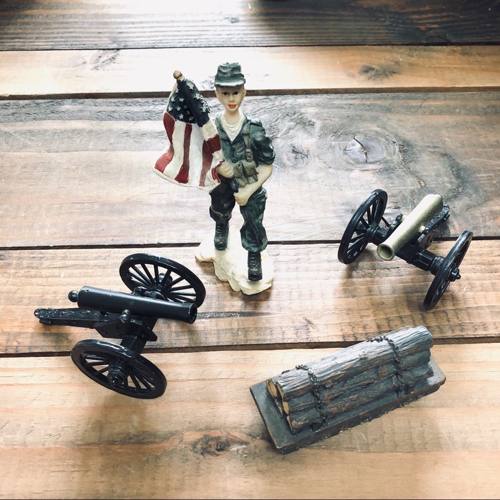 Americana Memorabilia Collectibles Decor appt